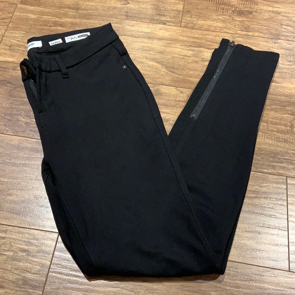 Kensie jeans You Look Pretty Skinny black pants
